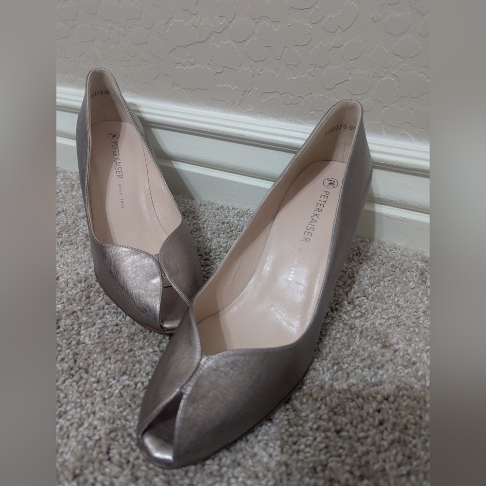 Peter Kaiser Silver Heels Elegant Design